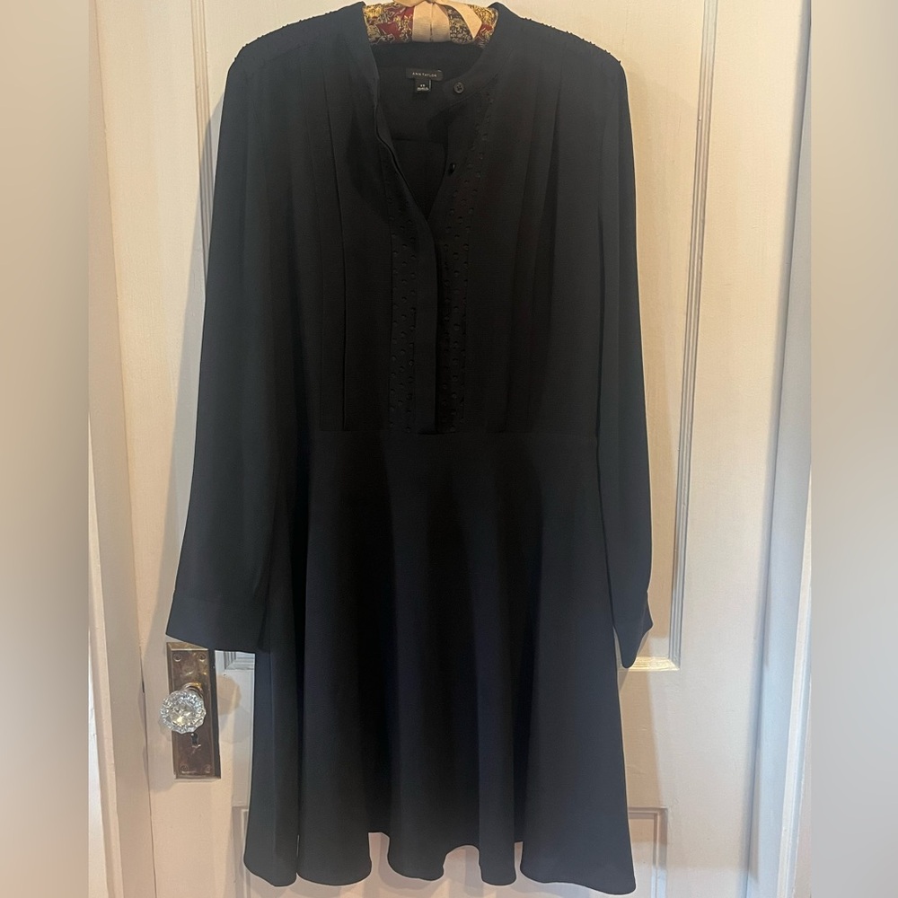 Ann Taylor Black V-Neck Long Sleeve Sundress